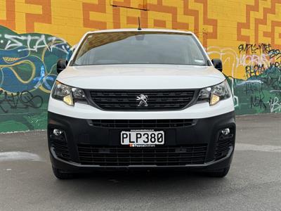 2022 Peugeot Partner - Thumbnail