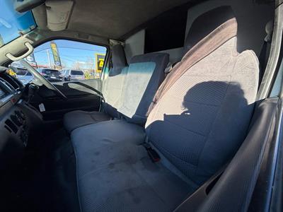 2008 Toyota Hiace - Thumbnail