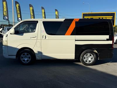 2008 Toyota Hiace - Thumbnail