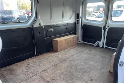 2022 Renault Trafic - Thumbnail