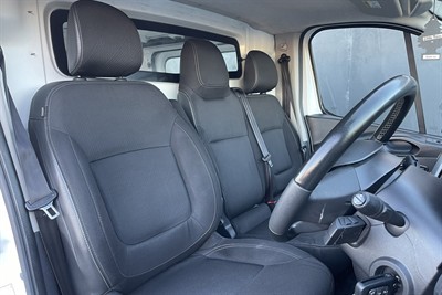 2022 Renault Trafic - Thumbnail