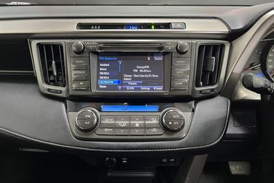 2015 Toyota RAV4 - Thumbnail