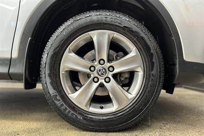 2015 Toyota RAV4 - Thumbnail