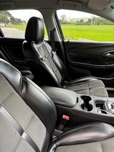 2016 Holden Commodore - Thumbnail