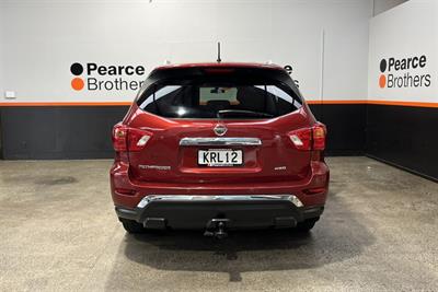 2017 Nissan Pathfinder - Thumbnail