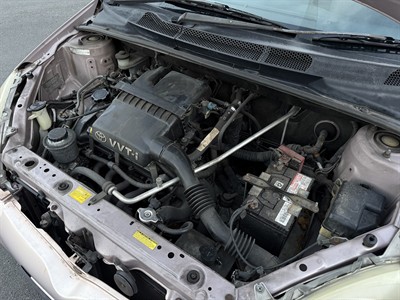 1999 Toyota Vitz - Thumbnail