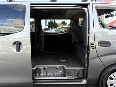 2017 Nissan Nv350 - Thumbnail