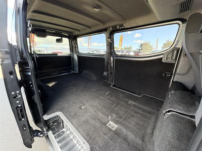 2017 Nissan Nv350 - Thumbnail