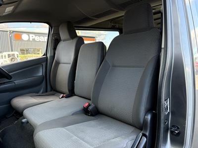 2017 Nissan Nv350 - Thumbnail