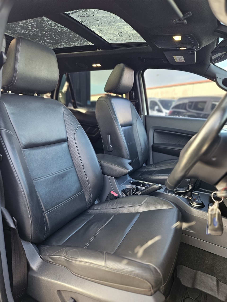 2017 Ford Everest