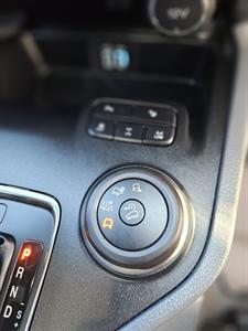 2017 Ford Everest - Thumbnail