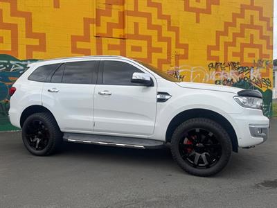 2017 Ford Everest - Thumbnail
