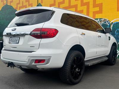 2017 Ford Everest - Thumbnail