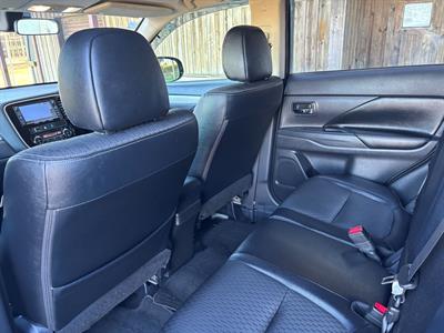 2013 Mitsubishi Outlander - Thumbnail
