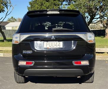 2013 Mitsubishi Outlander - Thumbnail