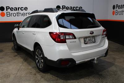 2017 Subaru OUTBACK - Thumbnail