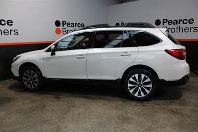 2017 Subaru OUTBACK - Thumbnail