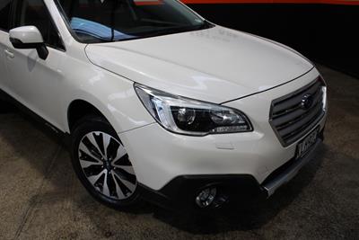 2017 Subaru OUTBACK - Thumbnail