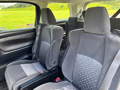 2015 Toyota Vellfire - Thumbnail