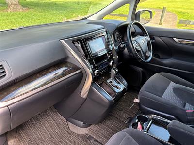 2015 Toyota Vellfire - Thumbnail