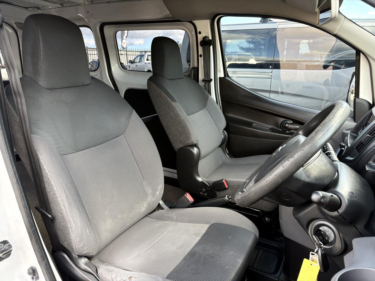 2010 Nissan NV200