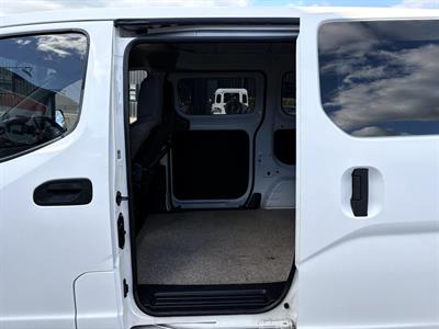 2010 Nissan NV200 - Thumbnail
