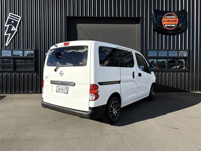 2010 Nissan NV200 - Thumbnail