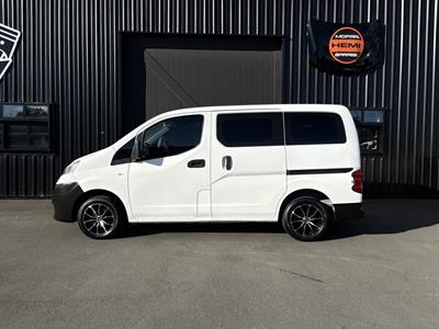 2010 Nissan NV200 - Thumbnail