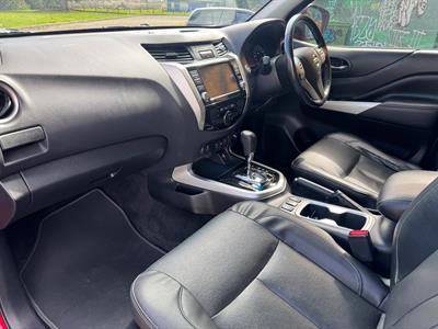 2021 Nissan Navara - Thumbnail