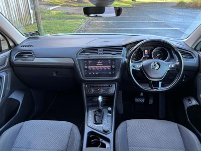 2018 Volkswagen Tiguan - Thumbnail