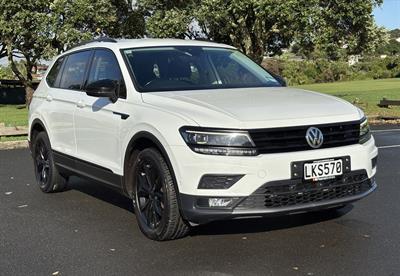 2018 Volkswagen Tiguan - Thumbnail