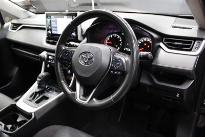 2021 Toyota RAV4 - Thumbnail