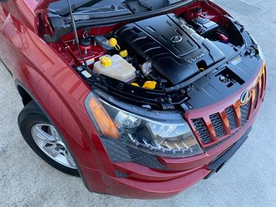 2014 Mahindra XUV500 - Thumbnail