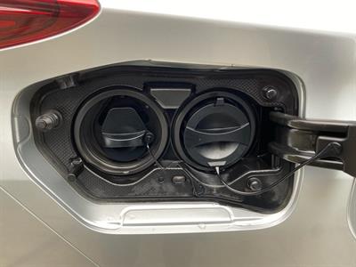 2017 Toyota Prius - Thumbnail