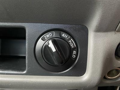 2008 Nissan Navara - Thumbnail