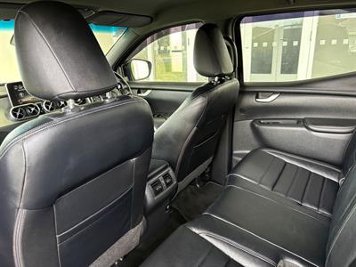 2020 Mercedes-Benz X-Class - Thumbnail