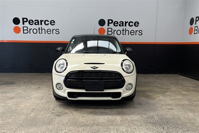 2015 Mini Cooper S - Thumbnail