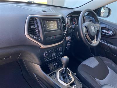 2016 Jeep Cherokee - Thumbnail