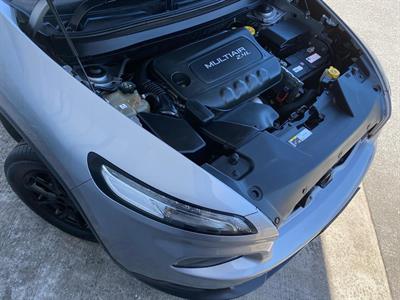 2016 Jeep Cherokee - Thumbnail