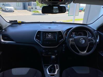 2016 Jeep Cherokee - Thumbnail