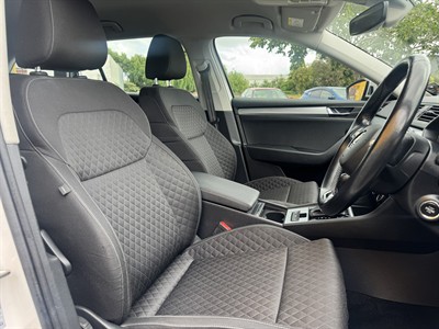 2021 Skoda Superb - Thumbnail