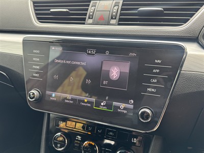 2021 Skoda Superb - Thumbnail