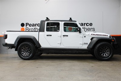 2022 Jeep Gladiator - Thumbnail
