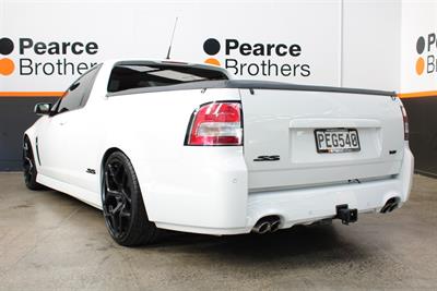 2015 Holden COMMODORE - Thumbnail