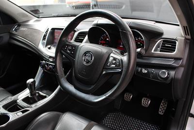 2015 Holden COMMODORE - Thumbnail