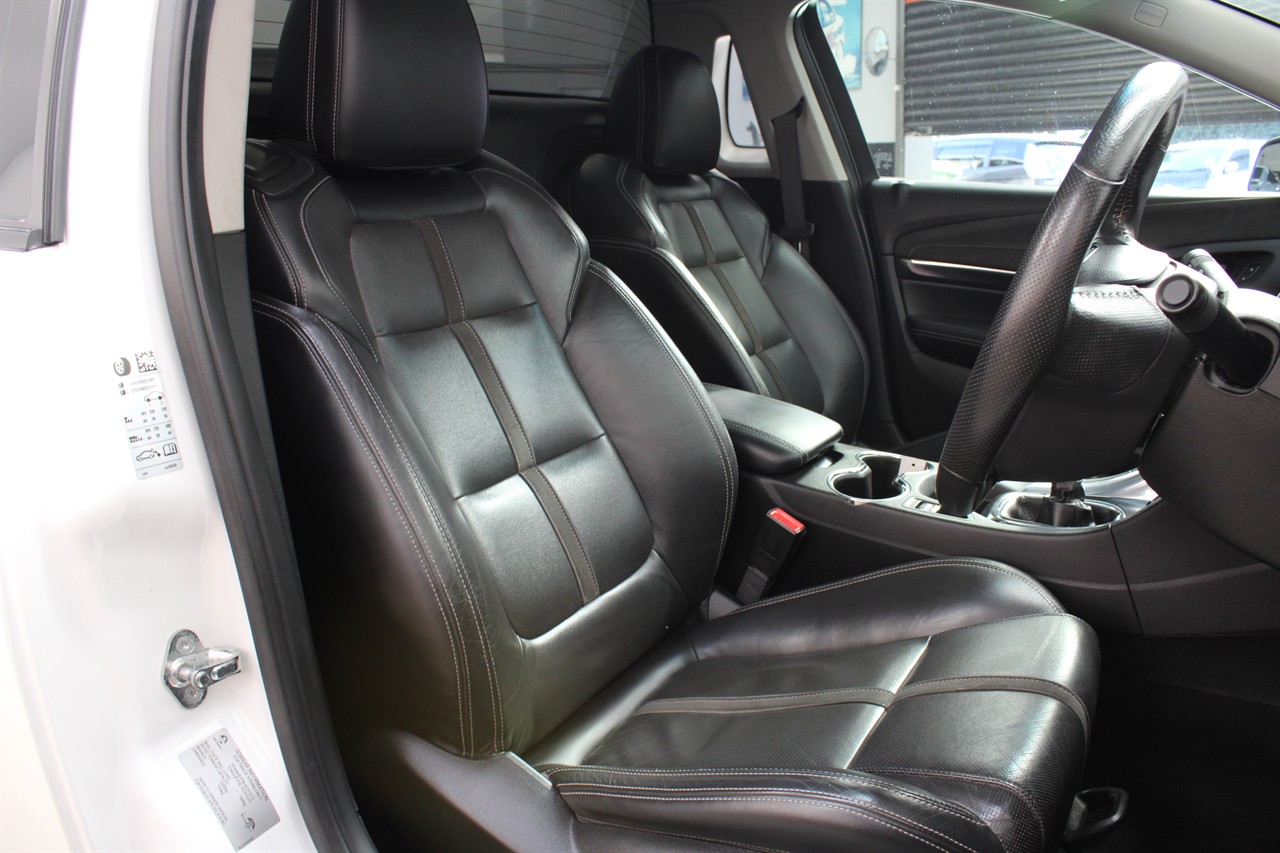 2015 Holden COMMODORE