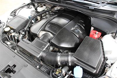 2015 Holden COMMODORE - Thumbnail