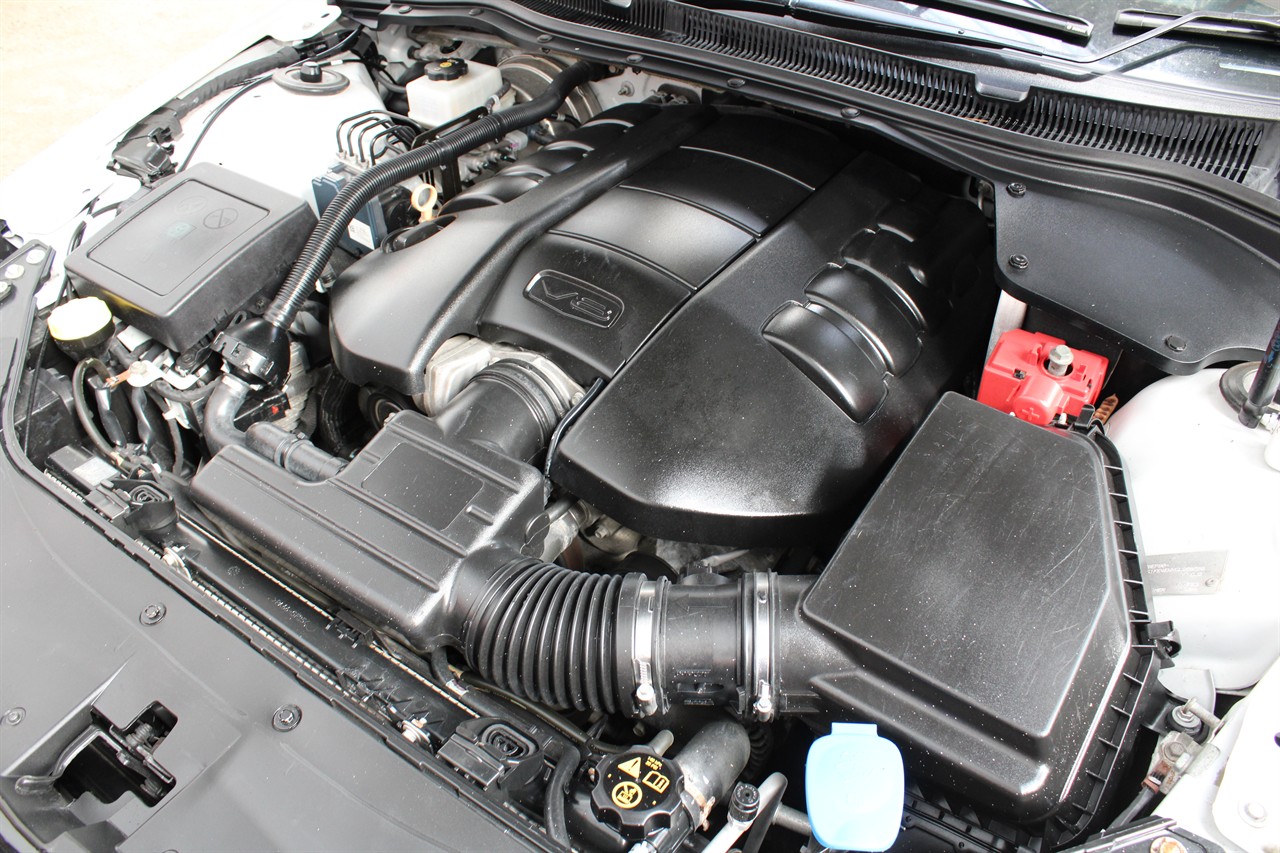 2015 Holden COMMODORE