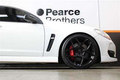 2015 Holden COMMODORE - Thumbnail