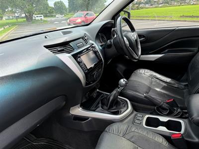 2015 Nissan Navara - Thumbnail